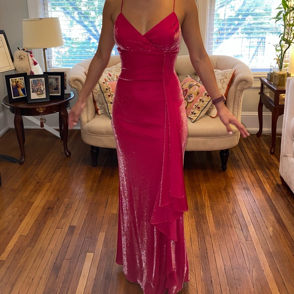 Size 3, pink De Laru formal maxi, shimmery fabric.